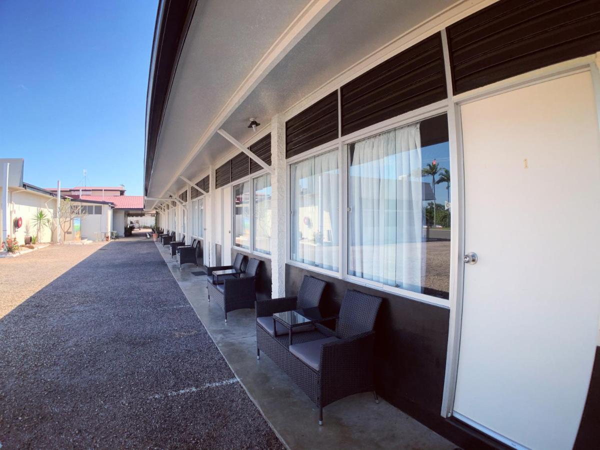 Tropical City Motor Inn Ayr Ngoại thất bức ảnh