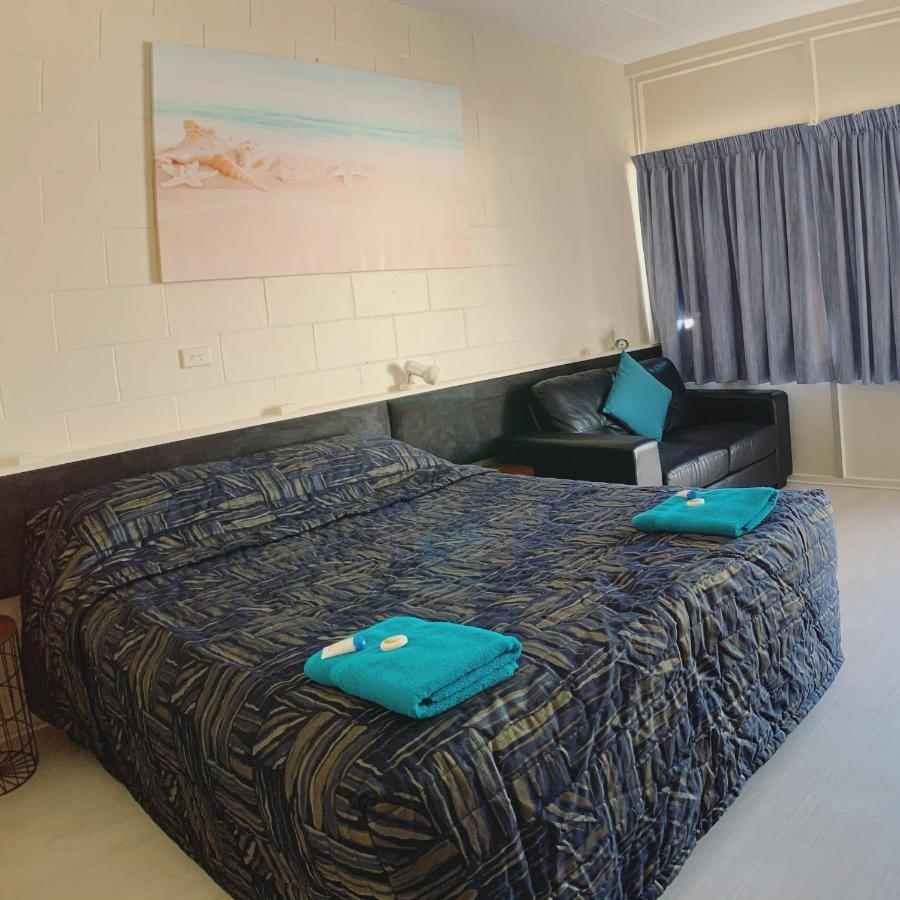 Tropical City Motor Inn Ayr Ngoại thất bức ảnh