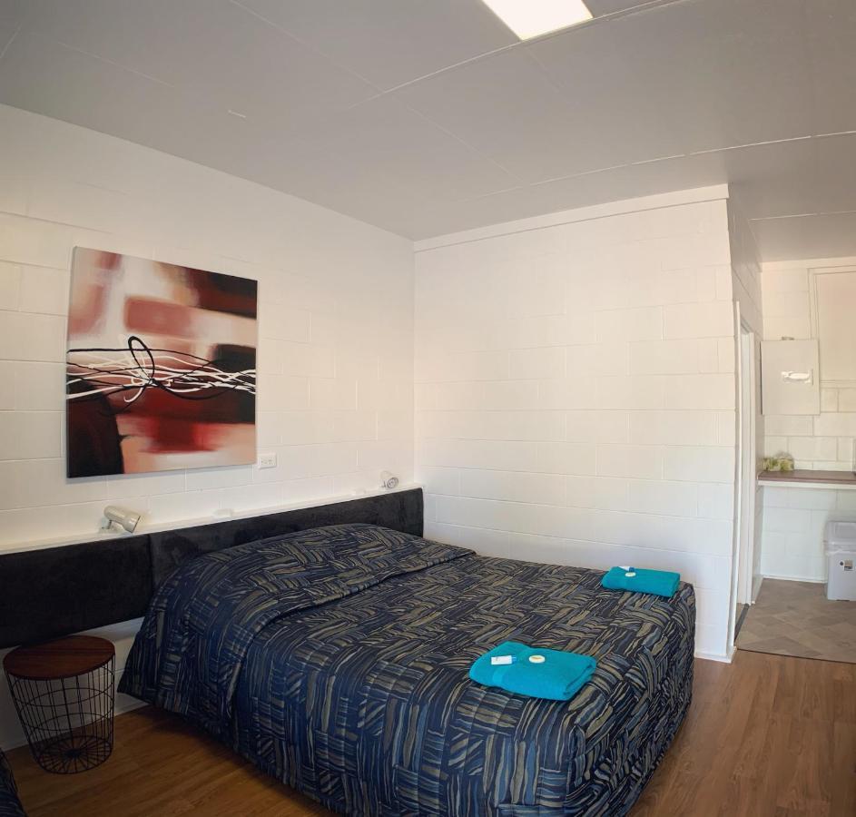 Tropical City Motor Inn Ayr Ngoại thất bức ảnh