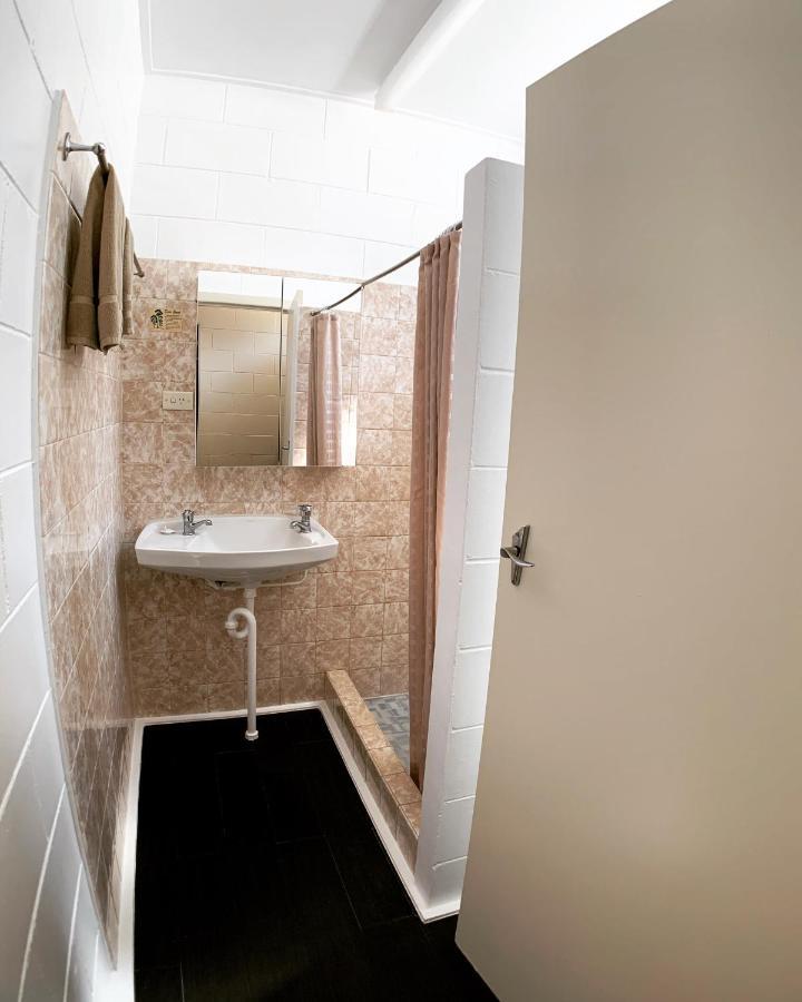 Tropical City Motor Inn Ayr Ngoại thất bức ảnh
